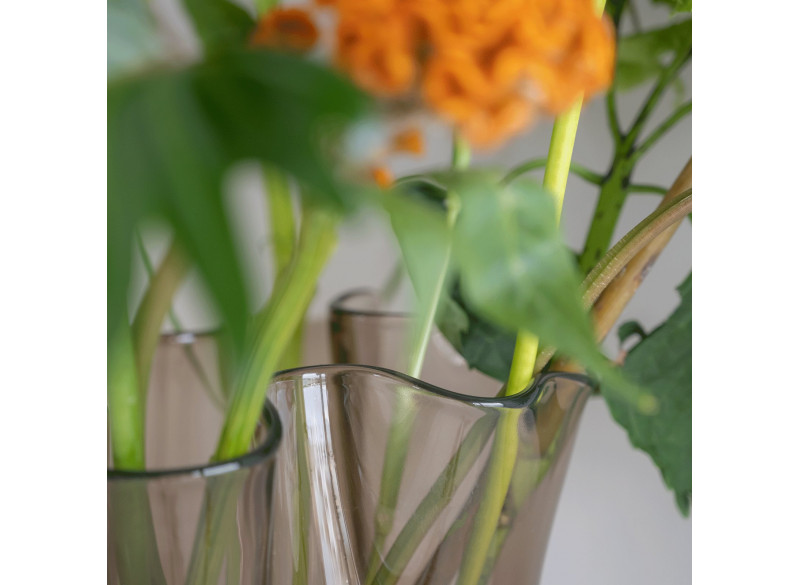 Flower Vase Waves Glass Taupe