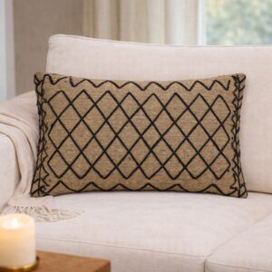 Pudebetræk Earthy beige med struktur – 40×60 cm fra Jakobsdals