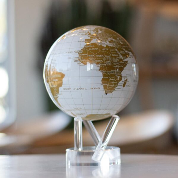 Moving Globe Gold - Small