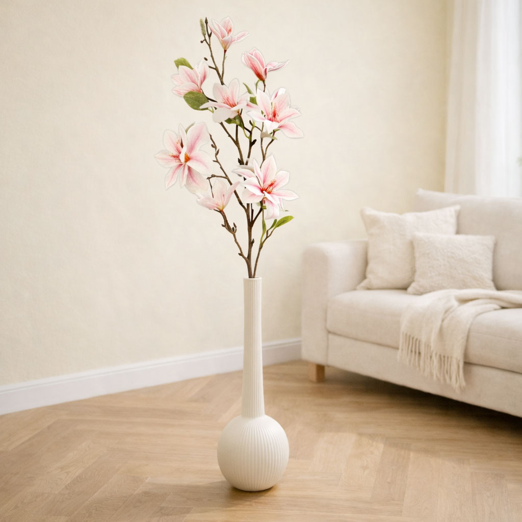 Kunstig magnolia gren 75 cm med blomster i nordisk indretning