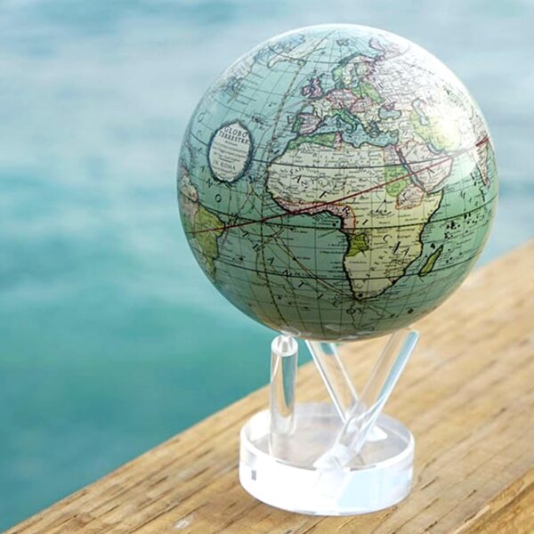 Moving Globe Grøn - Small - Image 3