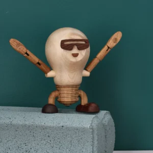 Spring Copenhagen Buster Bulb – Woodies træfigur med bevægelige dele
