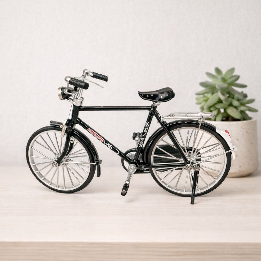 Sort dekocykel – dekorativ cykel i nordisk boligindretning